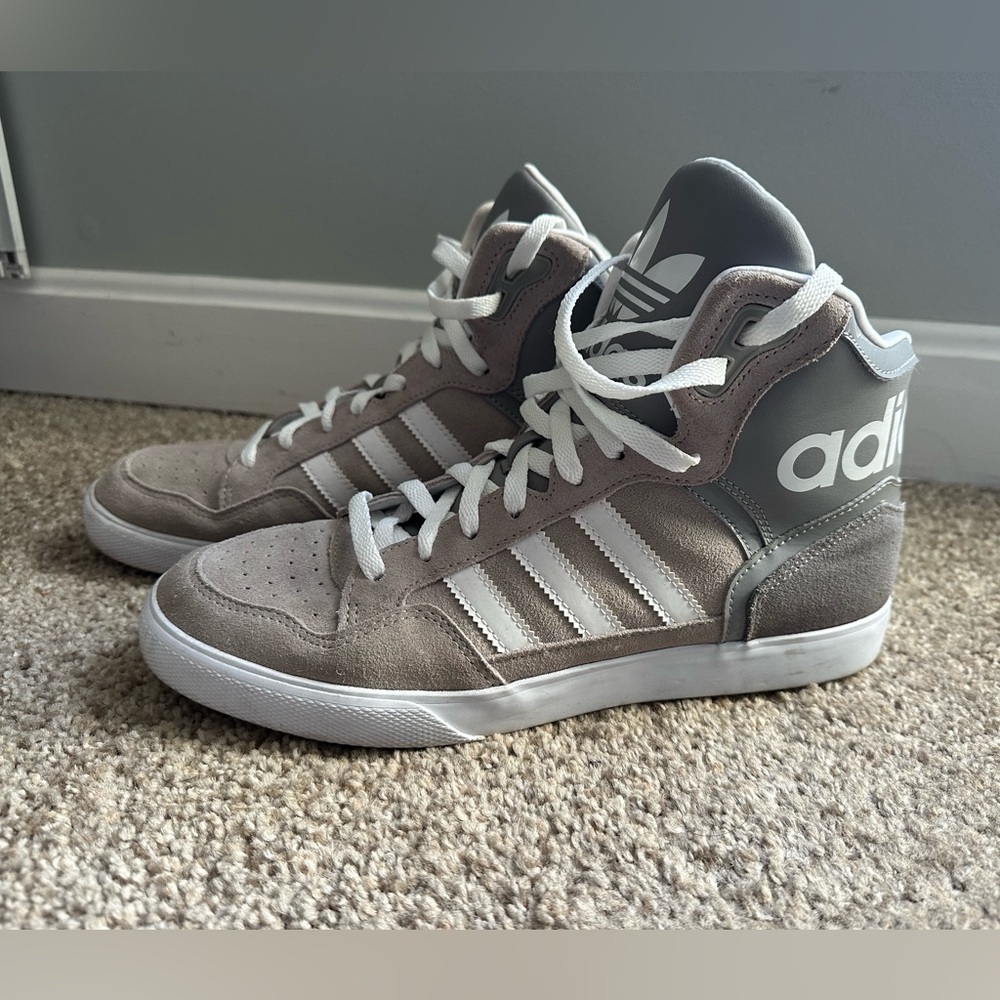 Adidas Extaball high tops size 9.5 women’s